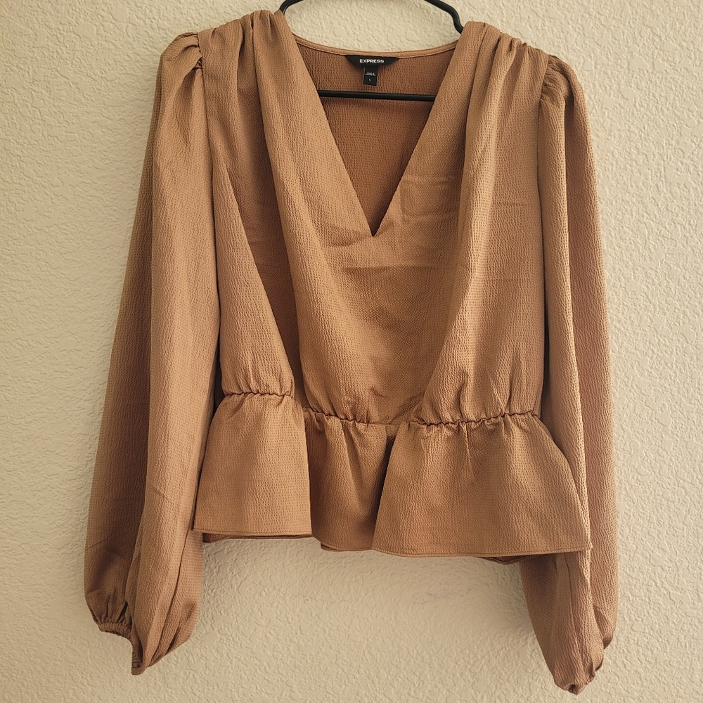 Express Long Sleeve V Neck Peplum Top size Large Copper Color